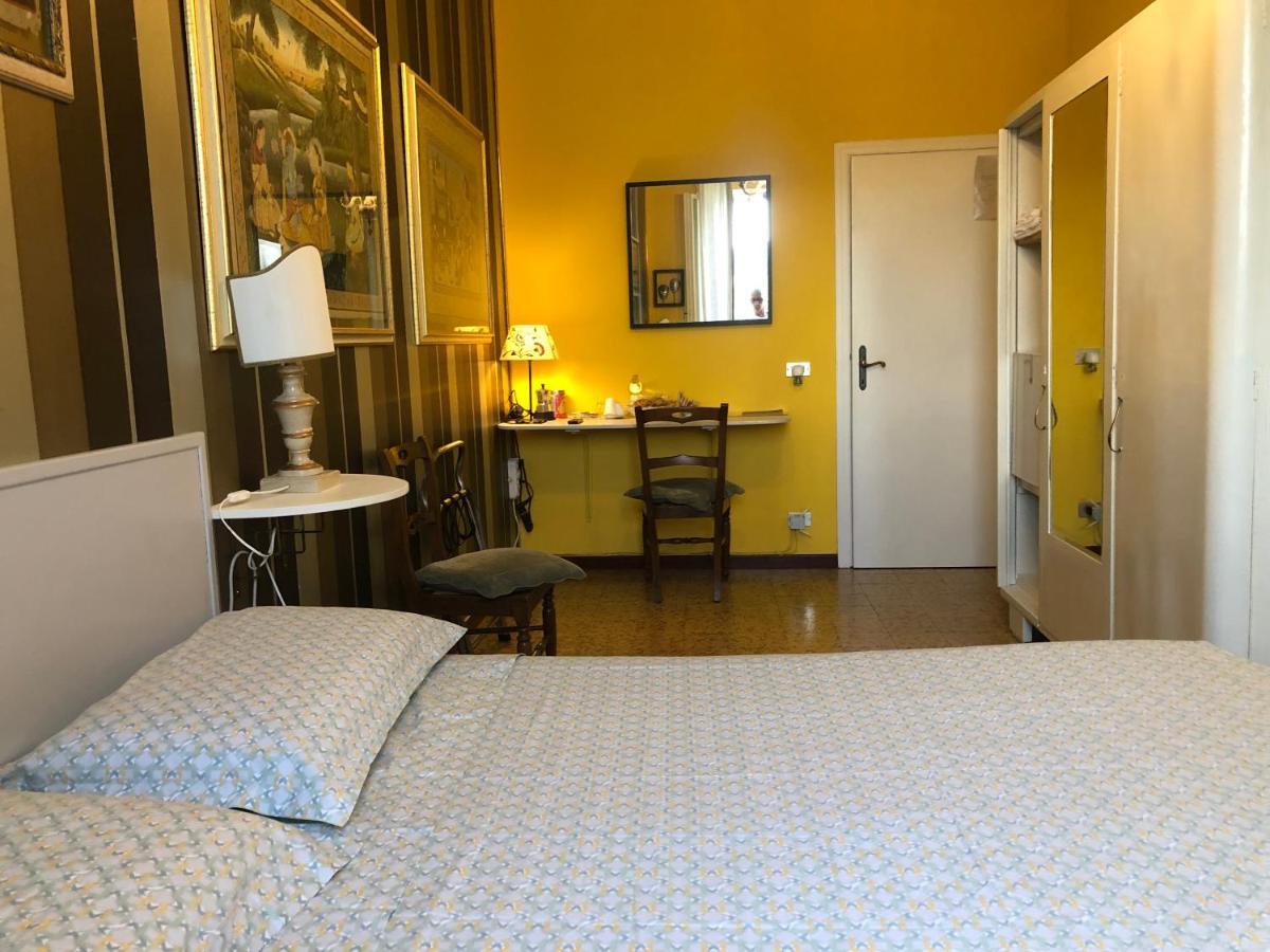 La Finestra sul Fiume Bed & Breakfast Fossombrone Exterior foto
