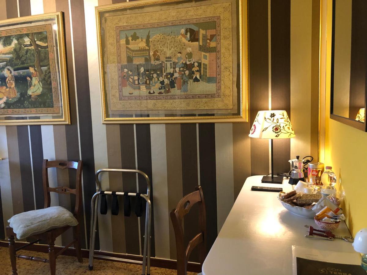 La Finestra sul Fiume Bed & Breakfast Fossombrone Exterior foto