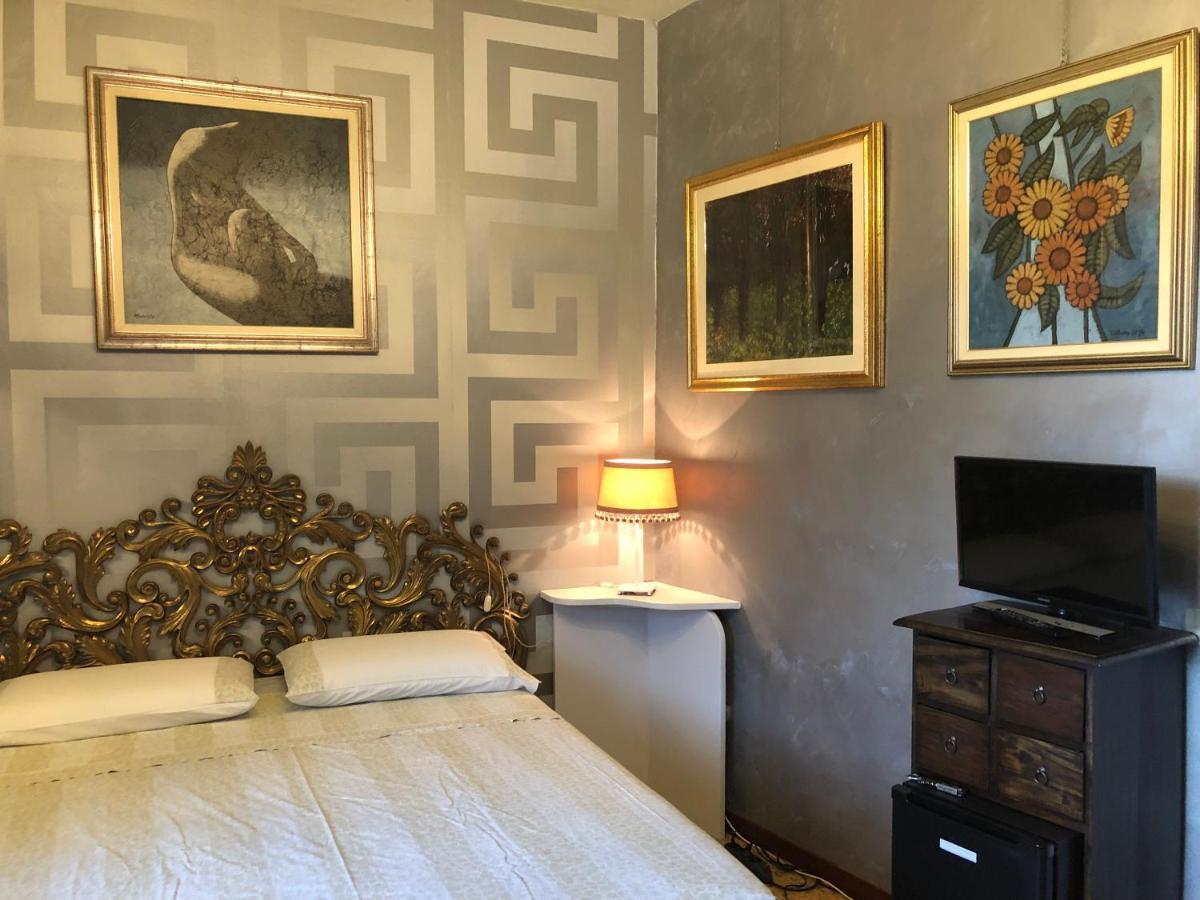 La Finestra sul Fiume Bed & Breakfast Fossombrone Exterior foto