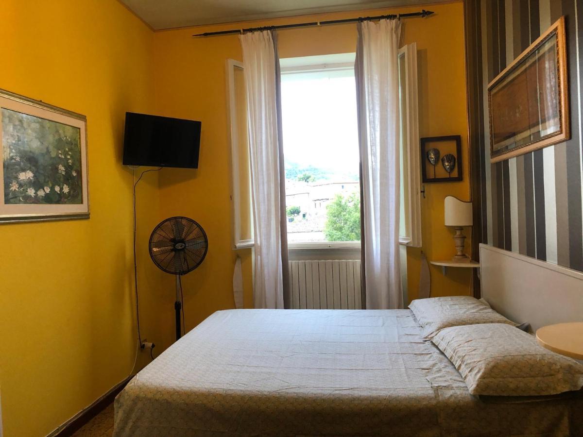 La Finestra sul Fiume Bed & Breakfast Fossombrone Exterior foto
