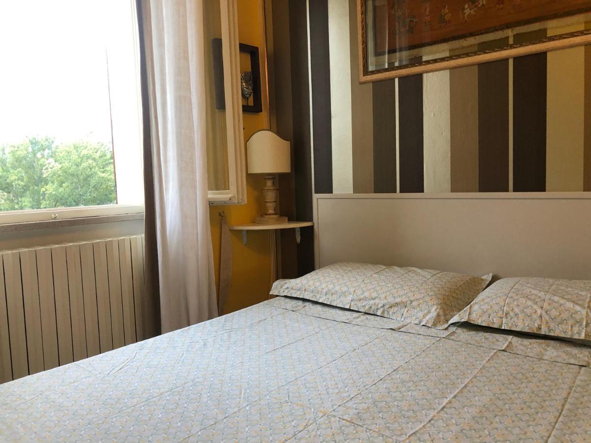 La Finestra sul Fiume Bed & Breakfast Fossombrone Exterior foto