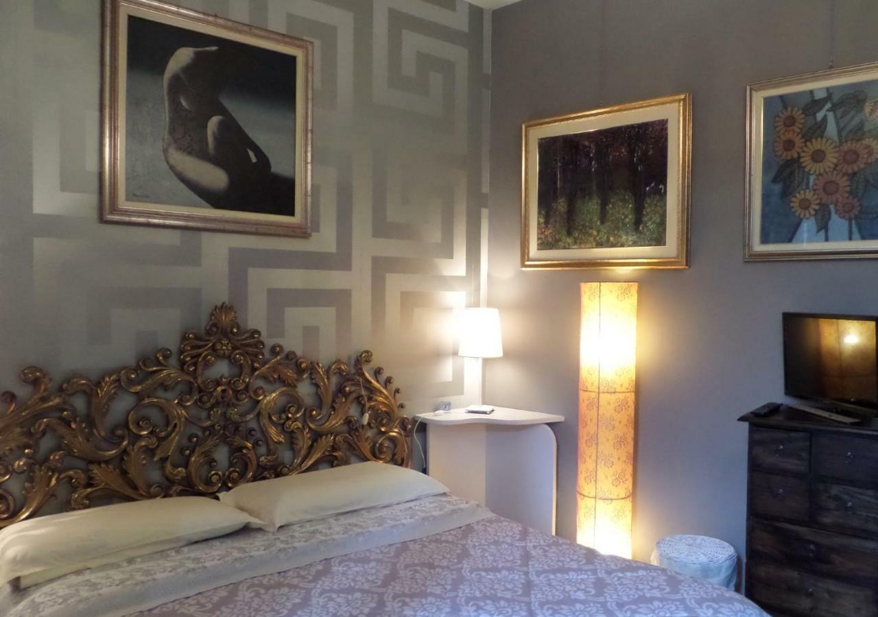La Finestra sul Fiume Bed & Breakfast Fossombrone Exterior foto